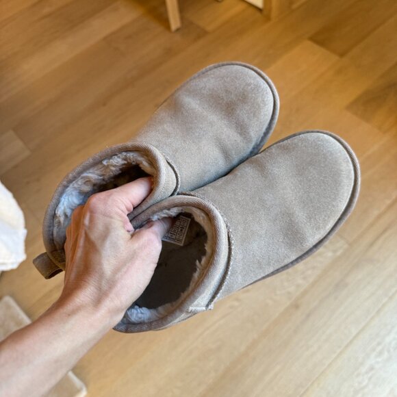 UGG CLASSIC ULTRA MINI PLATFORM | Women Size US6 - Picture 6 of 6